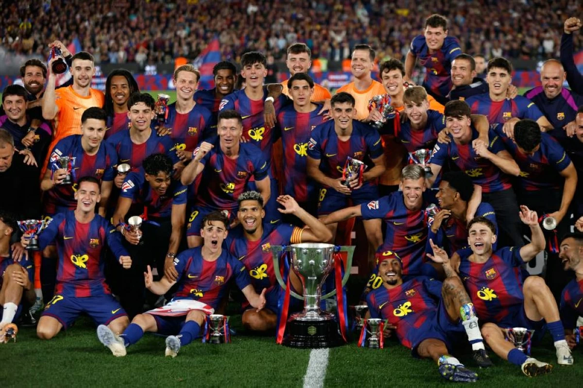 صدمة مدريدية بعد الكلاسيكو.. وحافلة الريال تترك اللاعبين في برشلونة #صحيفة_الخليج 