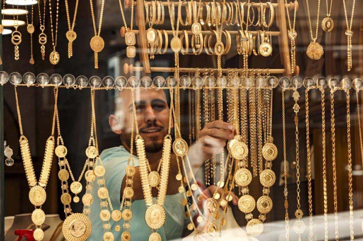 أسعار الذهب في مصر الاثنين 11 مايو 2026..عيار 21 يفقد مكاسب جديدة