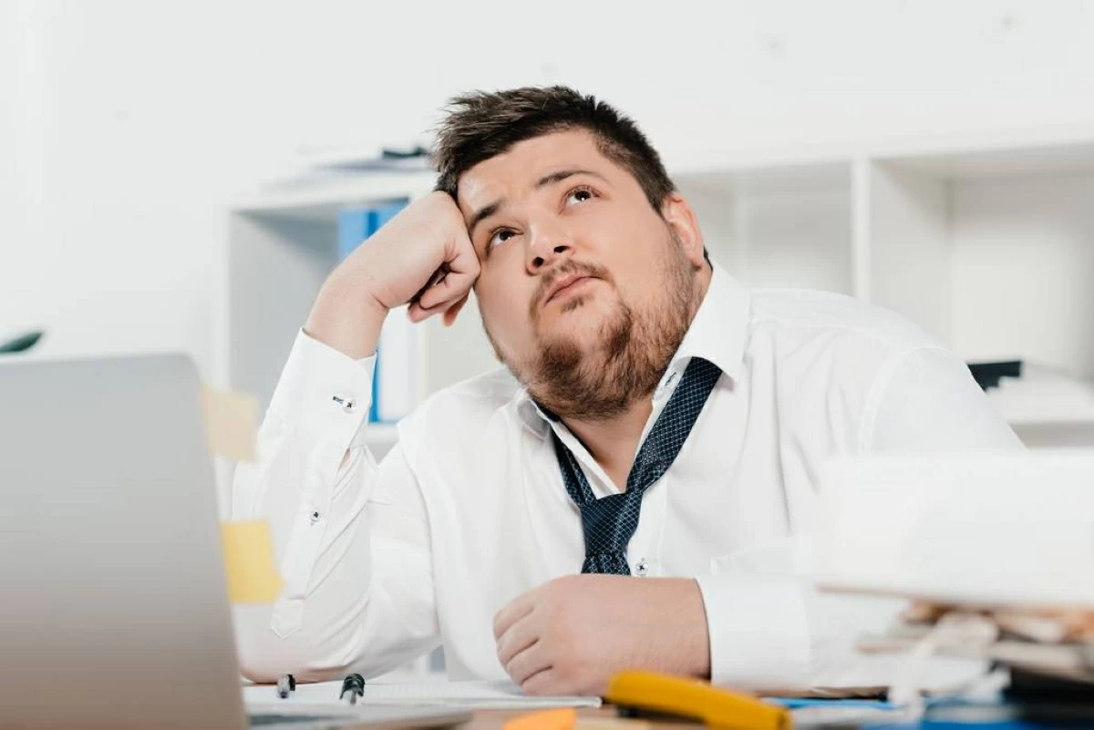 ساعات المكتب الطويلة تزيد معدلات السمنة