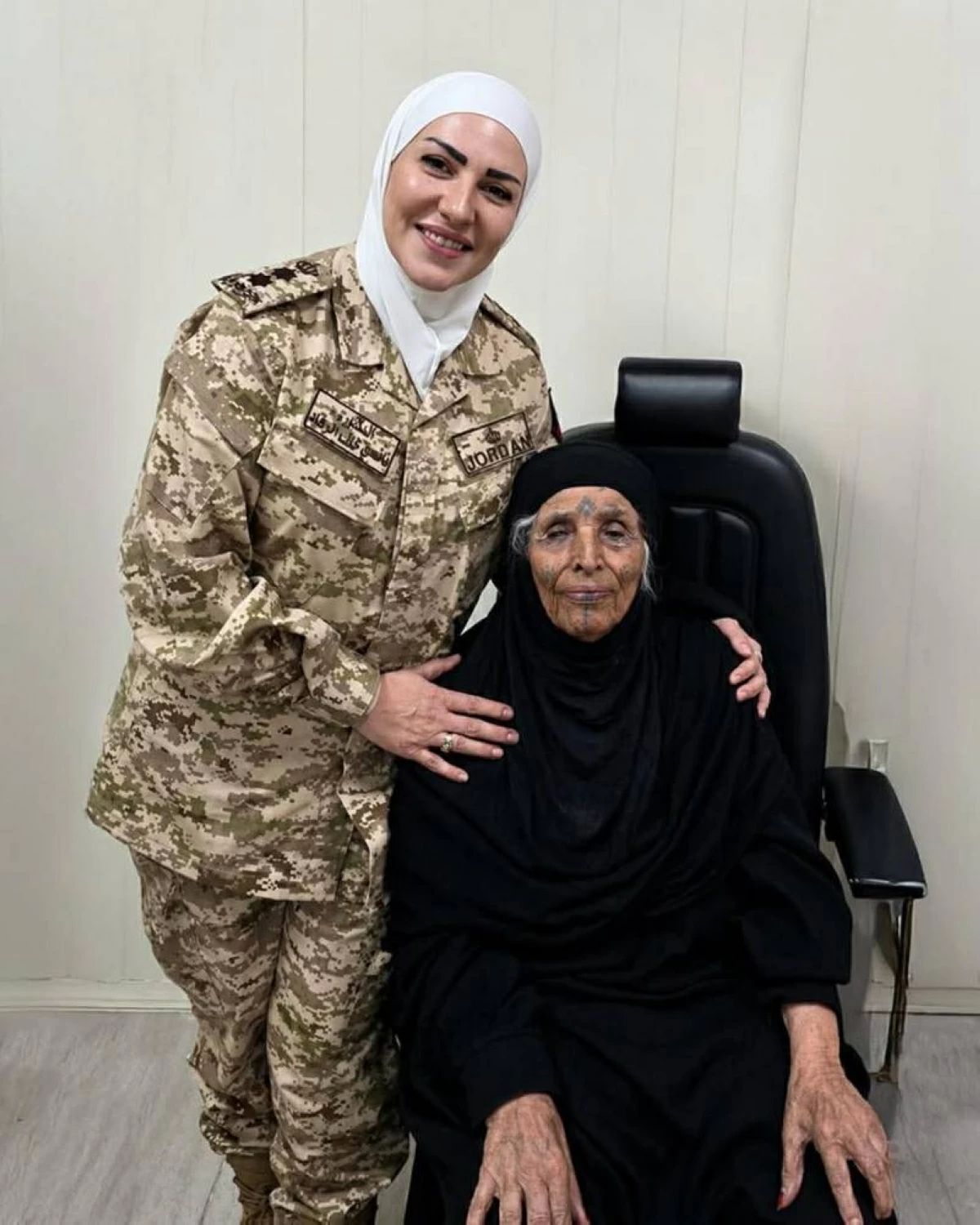 معمرة أردنية تستعيد بصرها في عمر 104 أعوام