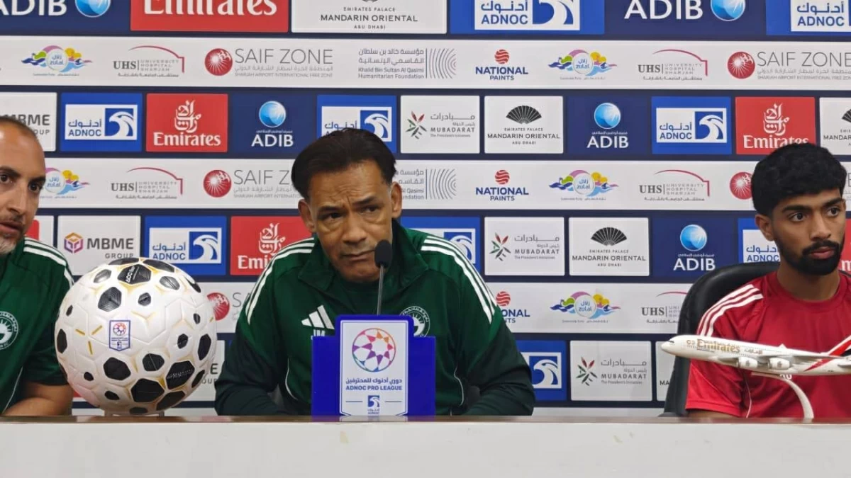مورايس خلال المؤتمر الصحفي