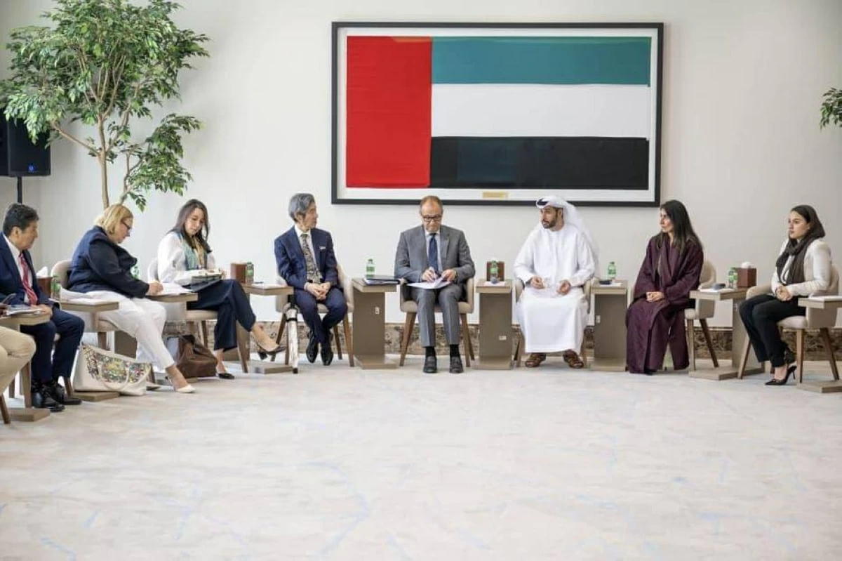 عاجل| «الخارجية» تعقد إحاطة للسفراء المعتمدين والمنظمات الدولية لدى الإمارات #صحيفة_الخليج 