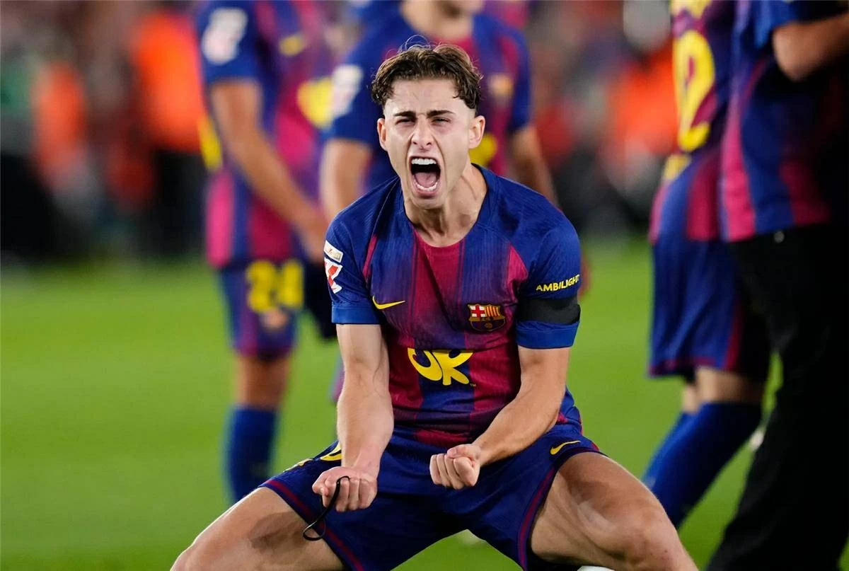 نجم برشلونة لرئيس ريال مدريد: كيف سرقنا البطولات وكان لدينا ميسي؟