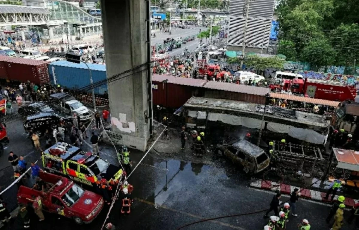 اتهام سائق قطار بالإهمال بعد حادث دموي خلّف 8 ضحايا في تايلاند