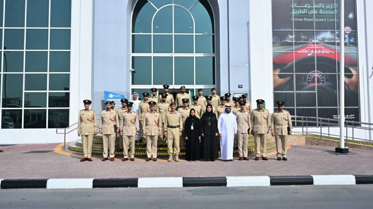 عبدالله المري يتفقد مركز شرطة القصيص