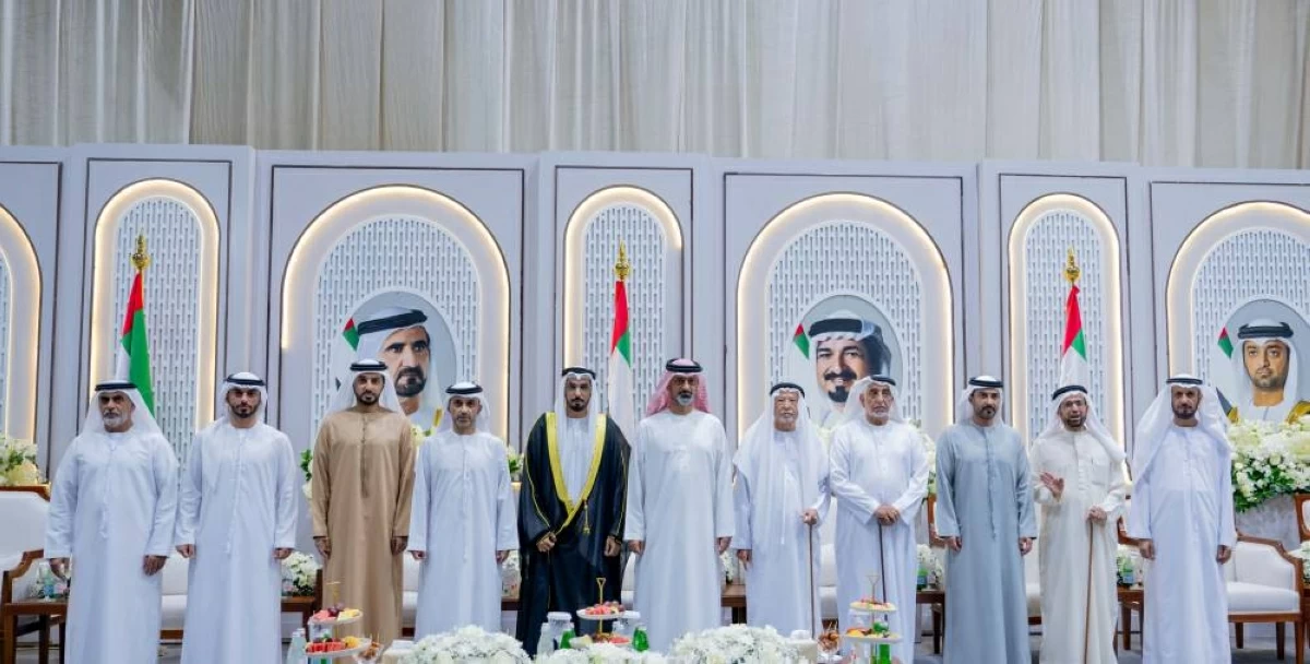 عمار بن حميد والشيوخ يحضرون أفراح النعيمي والسري