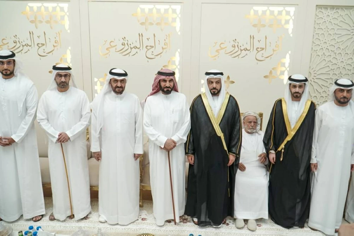نهيان بن مبارك والشيوخ يحضرون أفراح المزروعي