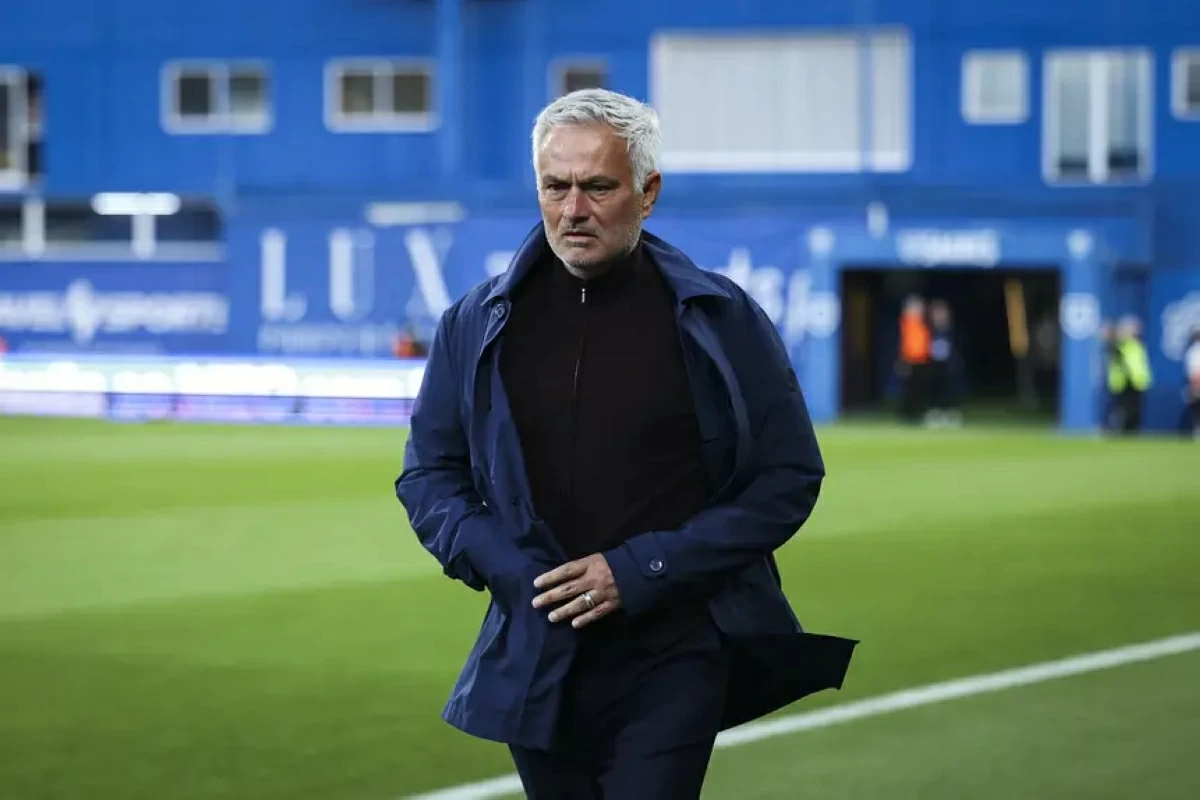 صحيفة برتغالية تعلن موعد وصول مورينيو إلى ريال مدريد