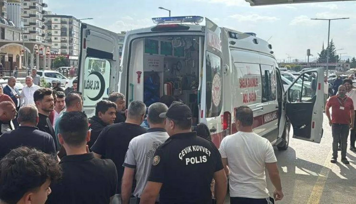 مسلح يقتل ويصيب 14 شخصاً في تركيا