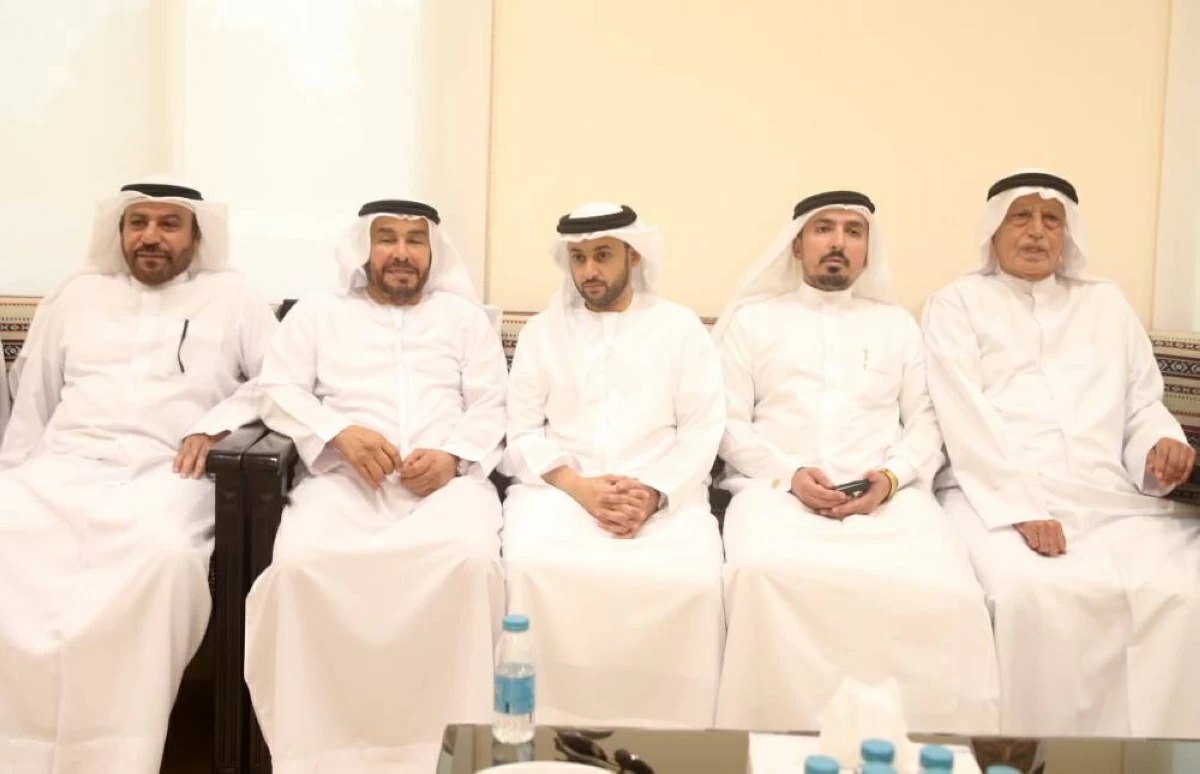 شيوخ ومسؤولون يعزون في وفاة راشد محمد تريم