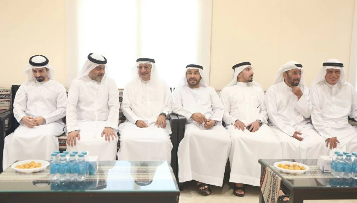شيوخ ومسؤولون يعزون في وفاة راشد محمد تريم