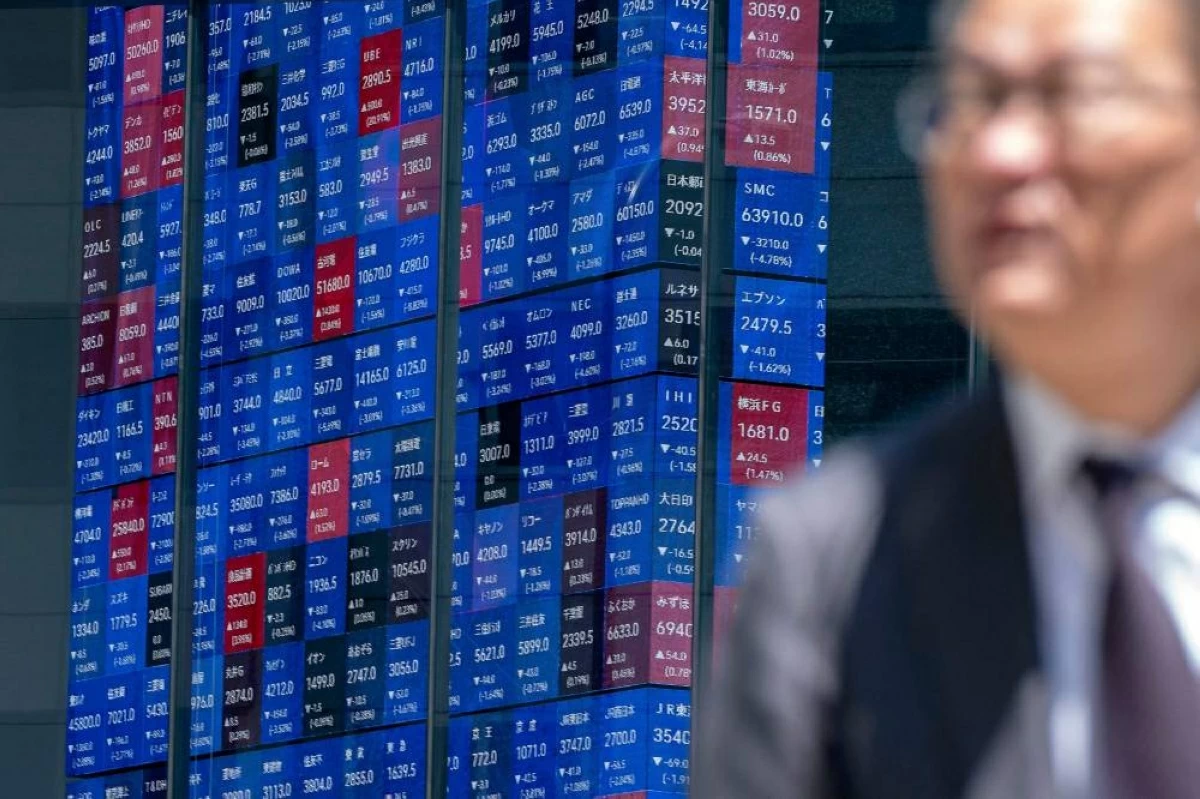«نيكاي» الياباني ينخفض لأدنى مستوى في 3 أسابيع