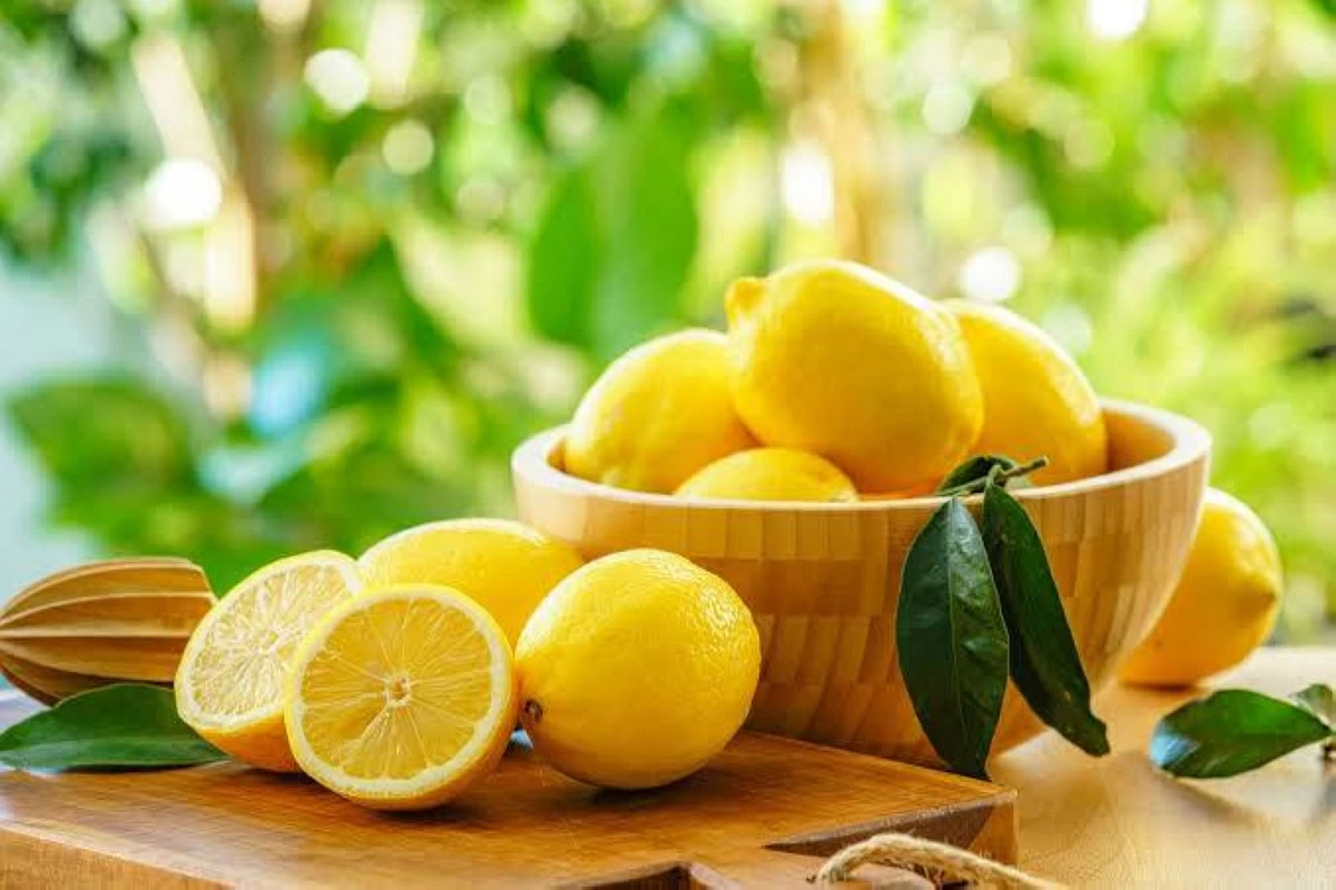فوائد الليمون لزيادة المناعة.. لا تستغنِ عنه في نظامك الغذائي