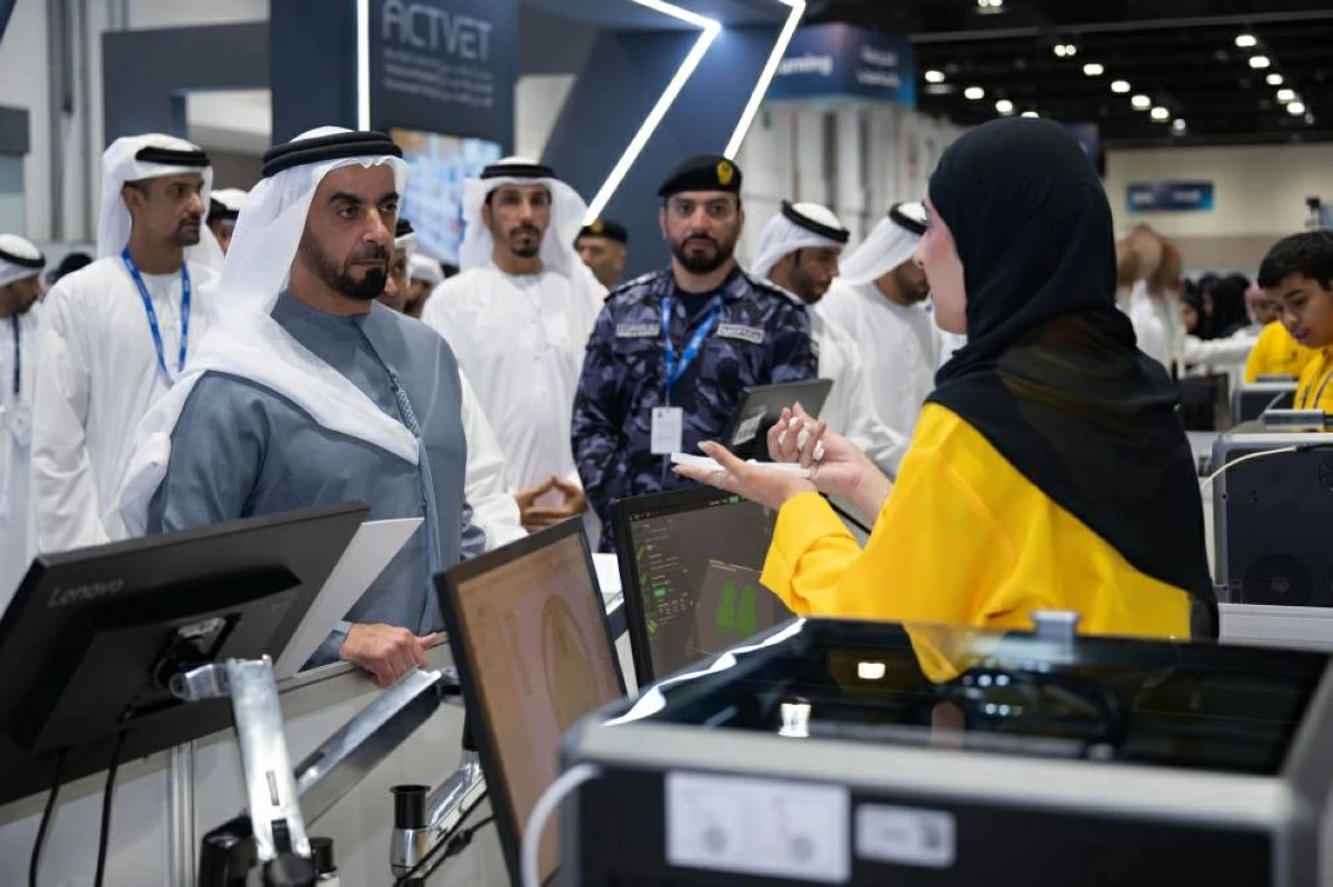 سيف بن زايد: الإمارات ماضية في نهجها بالاستثمار في الإنسان