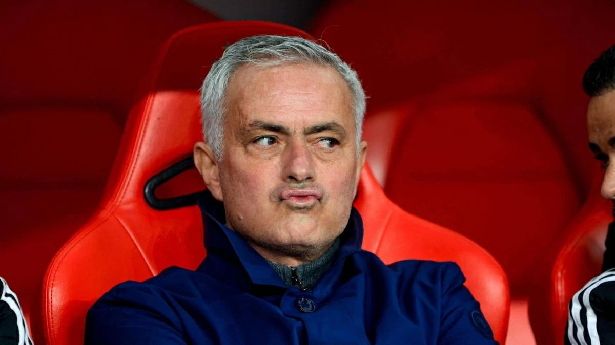كواليس عودة مورينيو إلى ريال مدريد.. جهاز فني جديد وصفقات مرتقبة