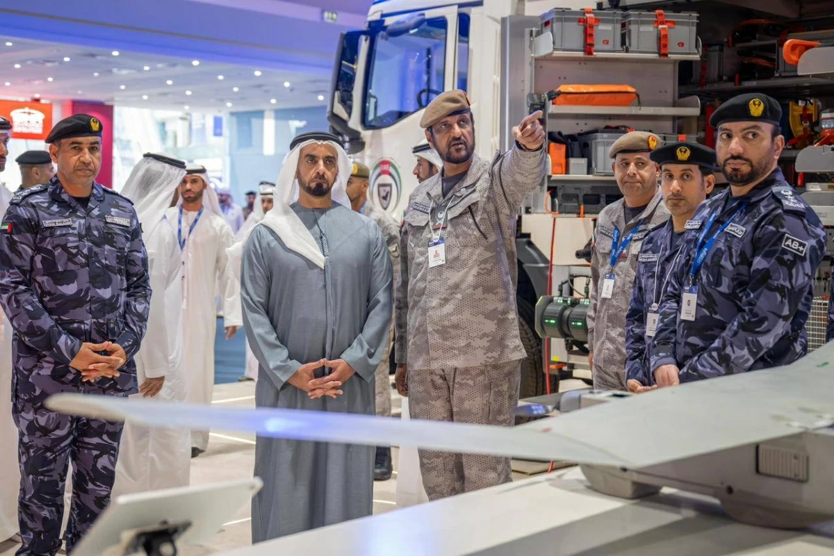 سيف بن زايد يفتتح الدورة التاسعة من معرض «آيسنار»