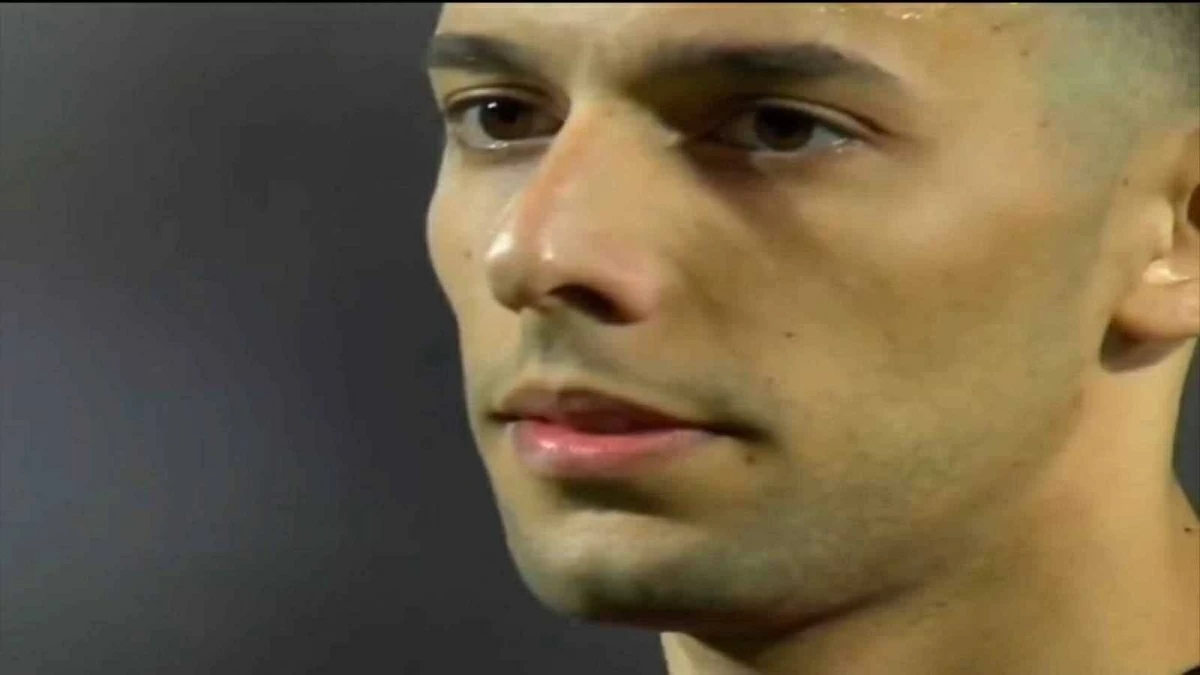 مقطع فيديو يثير الجدل في ملعب مباراة الزمالك بعد تتويجه بالدوري.. ماذا حدث؟