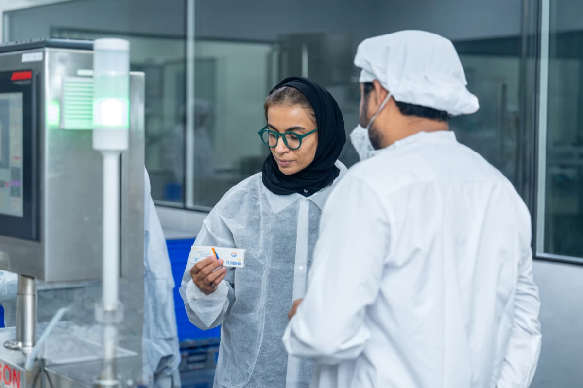 د. فاطمة الكعبي خلال الزيارة