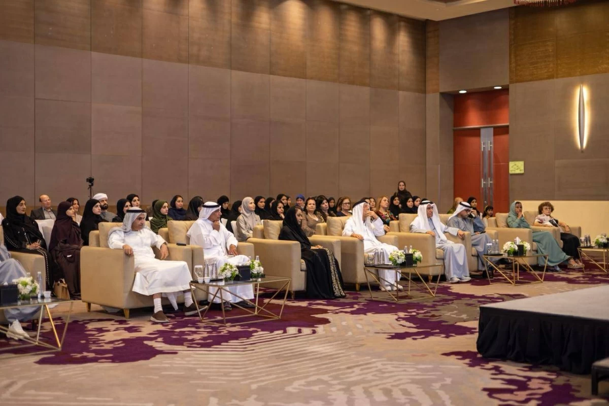 جائزة المقال الإماراتي تُكرم الفائزين في دورتها الثانية جائزة المقال الإماراتي تُكرم الفائزين في دورتها الثانية