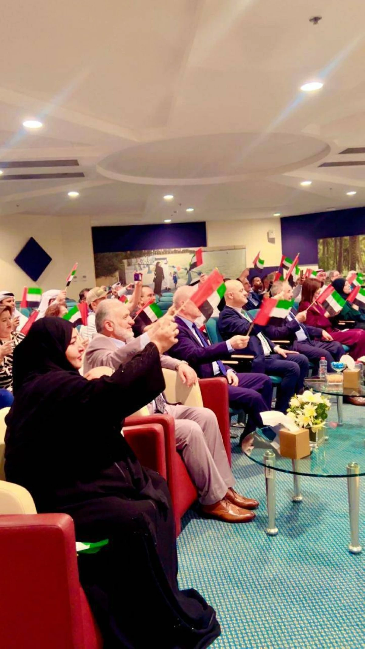 «انتماؤنا للإمارات».. مساحة للتعبير عن المشاعر على مسرح مركز أبوظبي الثقافي