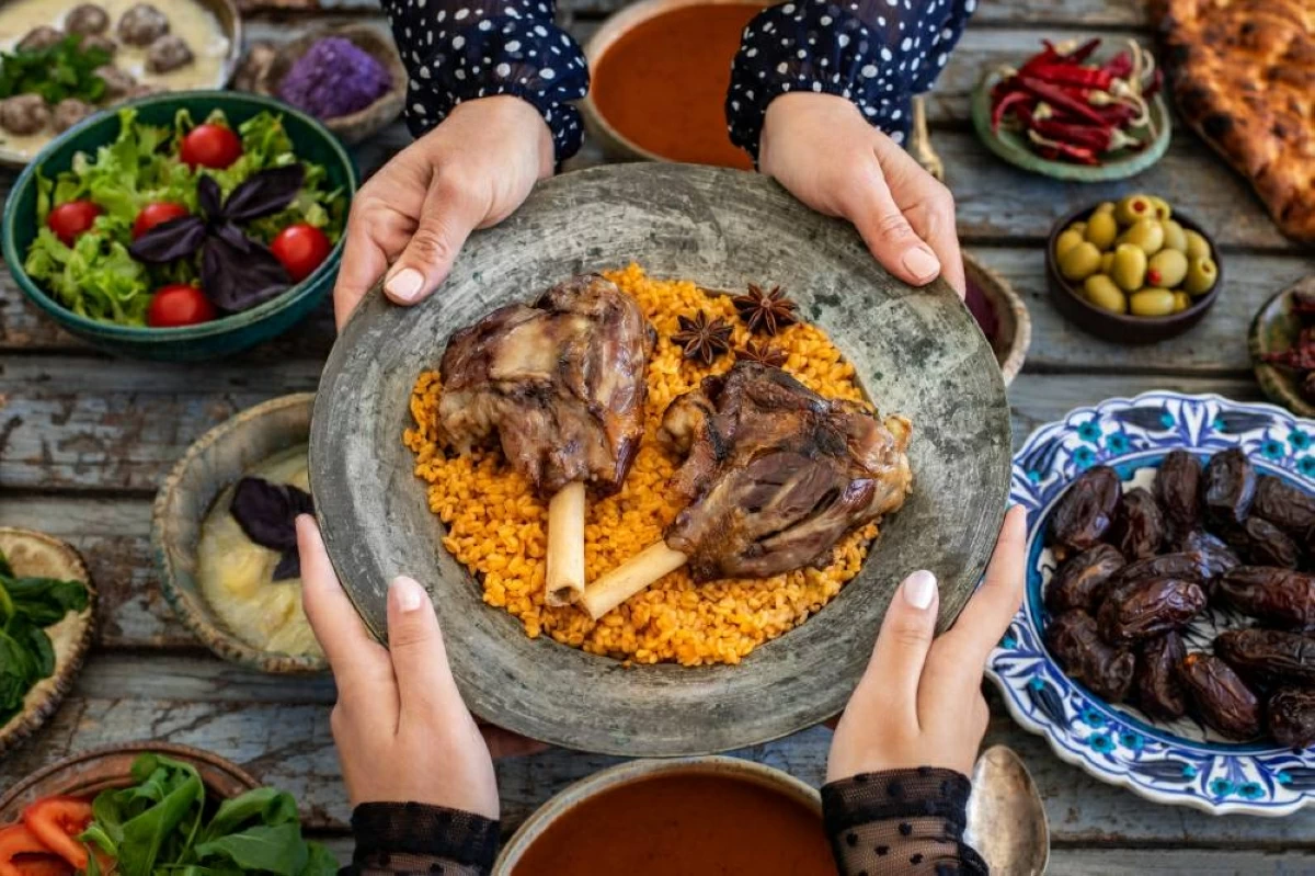 وجبات العيد الثقيلة..متعة محفوفة بالمخاطر #صحيفة_الخليج 