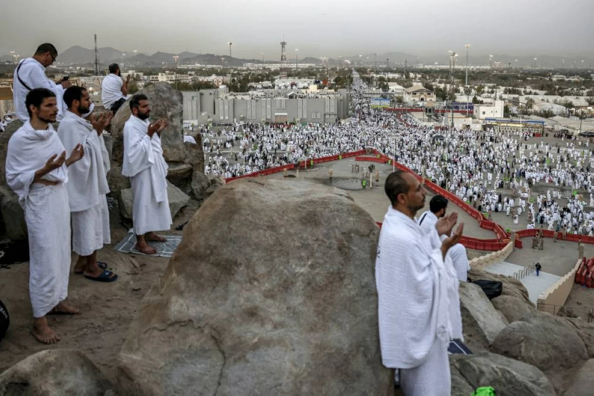 وقفة عرفة ليست اليوم..4 دول تحتفل بـ عيد الأضحى الخميس 28 مايو 2026 #صحيفة_الخليج 