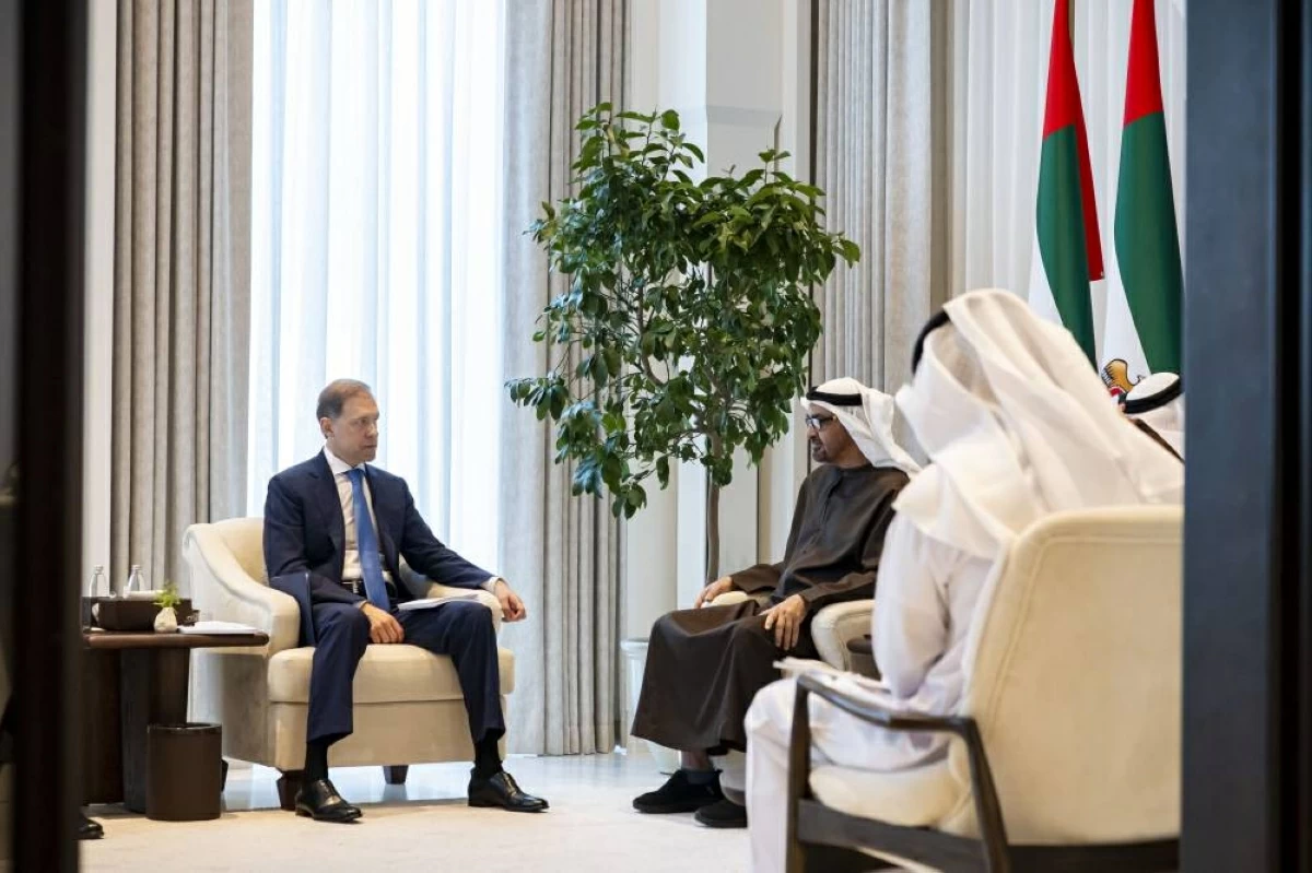 محمد بن زايد يبحث مع النائب الأول لرئيس مجلس الوزراء الروسي علاقات التعاون (فيديو)