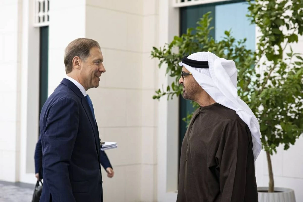 محمد بن زايد يبحث مع النائب الأول لرئيس مجلس الوزراء الروسي علاقات التعاون (فيديو)