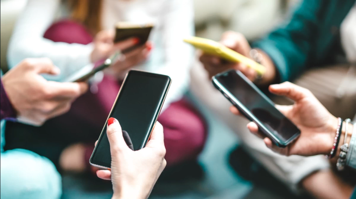 7 أسباب لارتفاع استهلاك «الإنترنت» في الإمارات #صحيفة_الخليج 