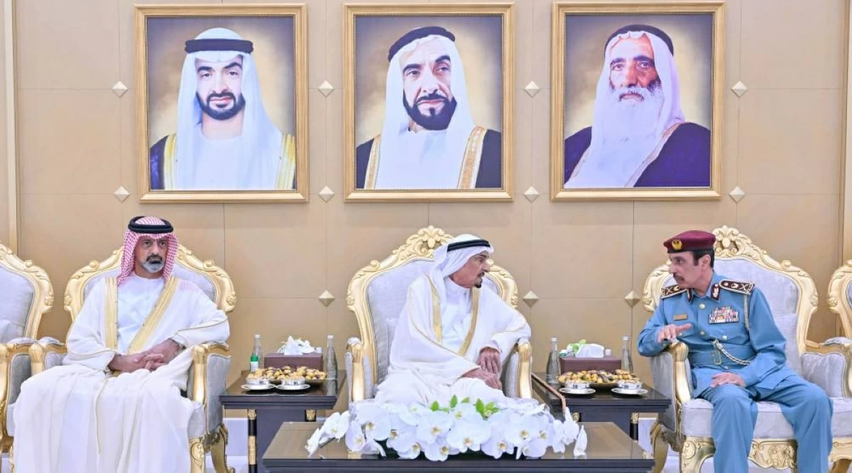 النعيمي والشرقي والمعلا وسعود بن صقر يستقبلون المهنّئين بالعيد