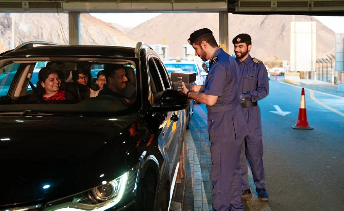 جانب من استقبال المسافرين عبر منفذ حتا (أرشيفية)