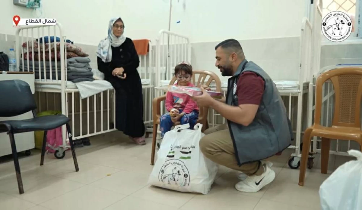 هدية وابتسامة من «الفارس الشهم 3» لأطفال غزة