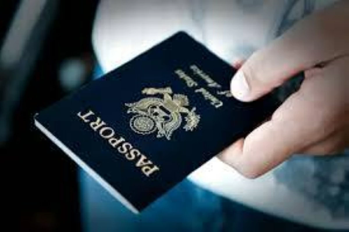 لماذا يرغب آلاف الأمريكيين في الجنسية الكندية؟