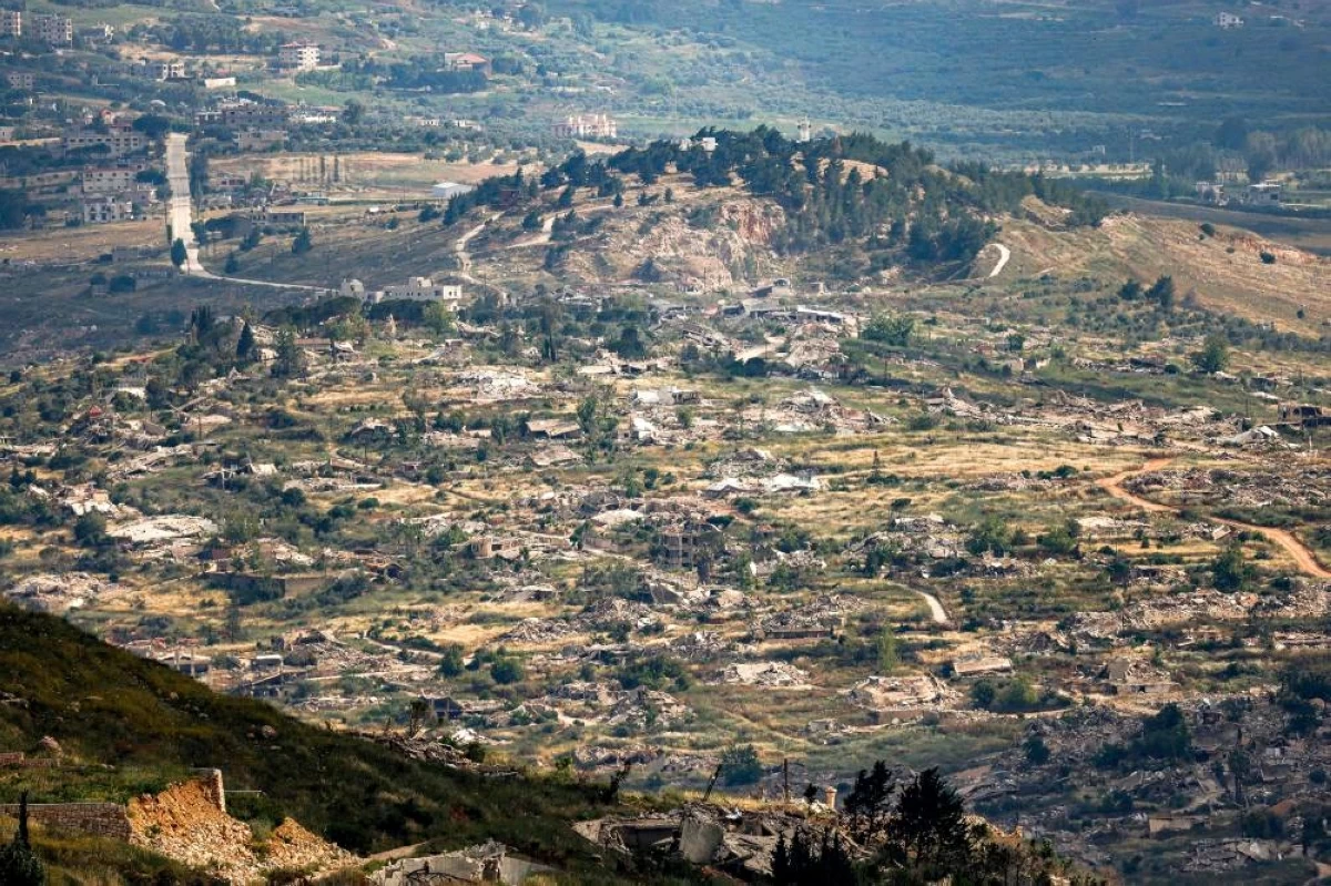 صورة نشرتها إسرائيل توضح حجم الدمار الذي الحقته ببلدة كفركلا بجنوب لبنان (أ.ف.ب)