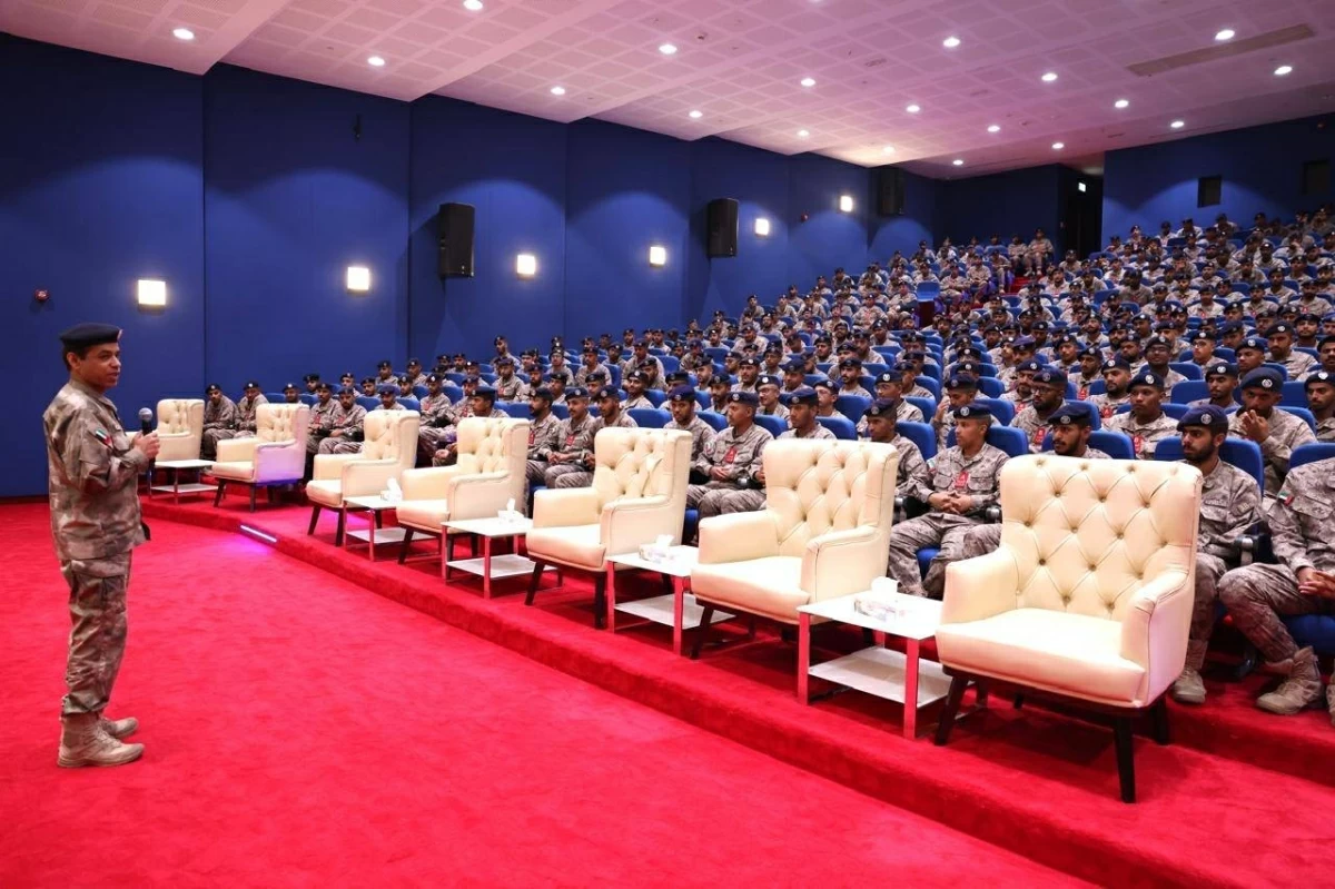 شرطة أبوظبي تعزز جاهزية المجندين ببرامج متقدمة
