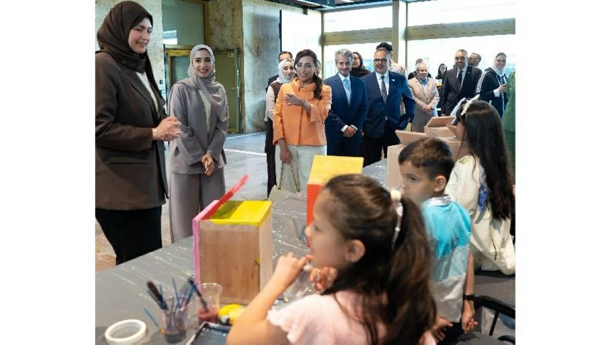 «مؤسسة كلمات» تهدي أطفال الجالية العربية في بولندا مكتبة متنقلة لتعزيز القراءة والهوية