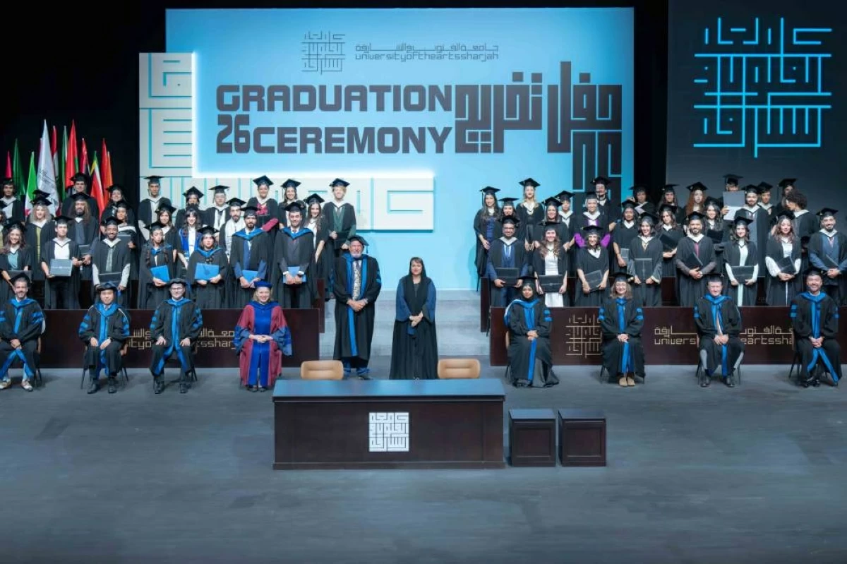 سلطان يشهد تخريج «الفنون الأدائية» بجامعة الفنون