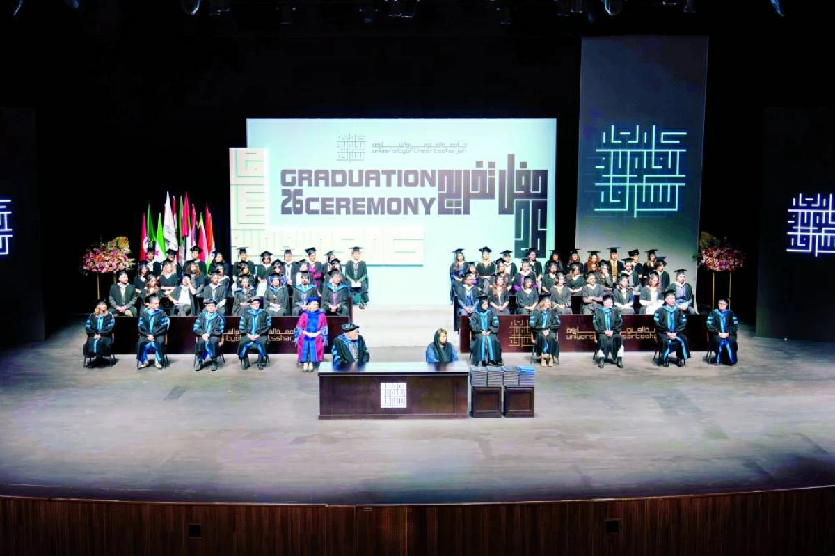 سلطان يشهد تخريج «الفنون الأدائية» بجامعة الفنون