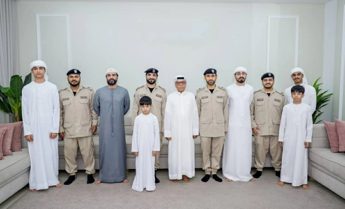 شرطة الشارقة تشارك متقاعديها عيدهم بـ «لن ننساكم»