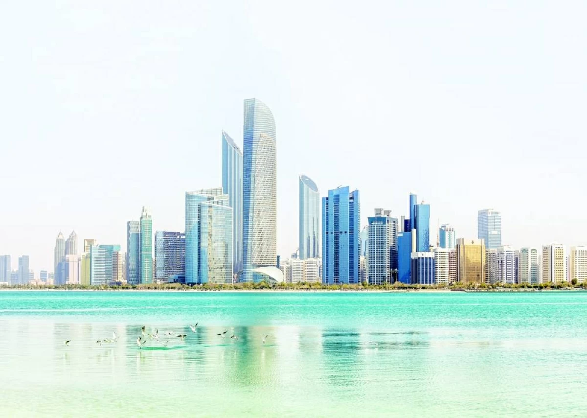 خبراء: تجميد الزيادات السنوية للإيجارات ينظم السوق