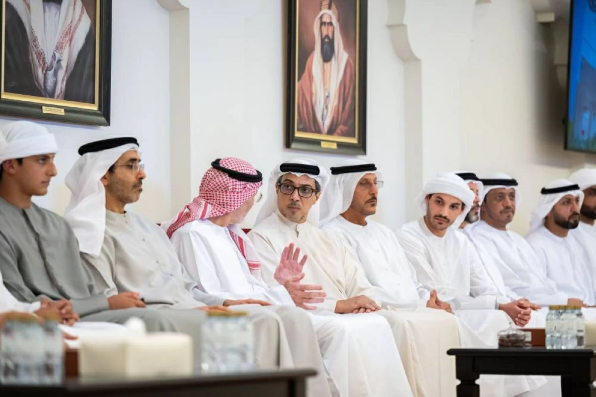 منصور بن زايد يعزي في وفاة محمود أحمد القيسية