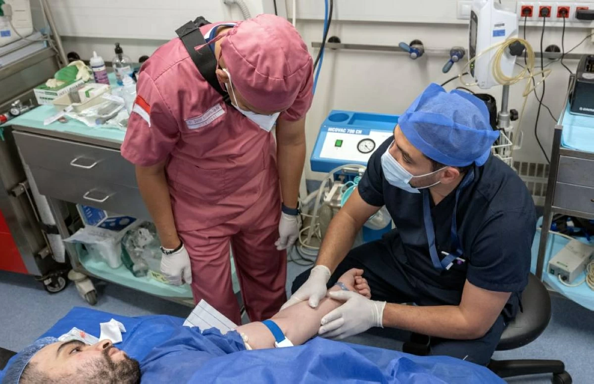 المستشفى الإماراتي العائم يعيد الأمل لمريض من غزة