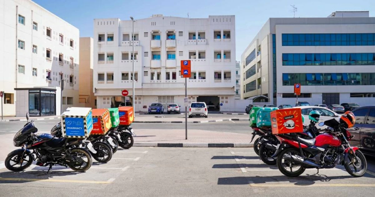 جاهزية الاستراحات المكيّفة لسائقي دراجات ت وصيل الطلبات لفصل الصيف (3)