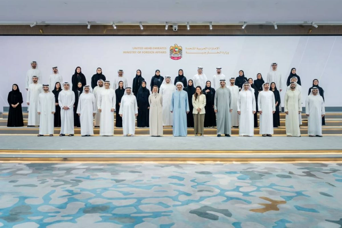 عبدالله بن زايد: الإمارات تواجه التحديات بكفاءة واقتدار