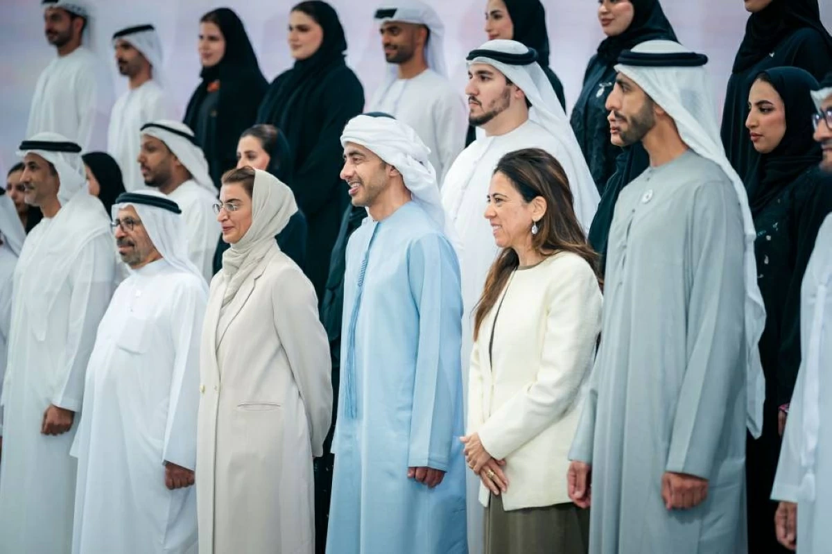 عبدالله بن زايد: الإمارات تواجه التحديات بكفاءة واقتدار