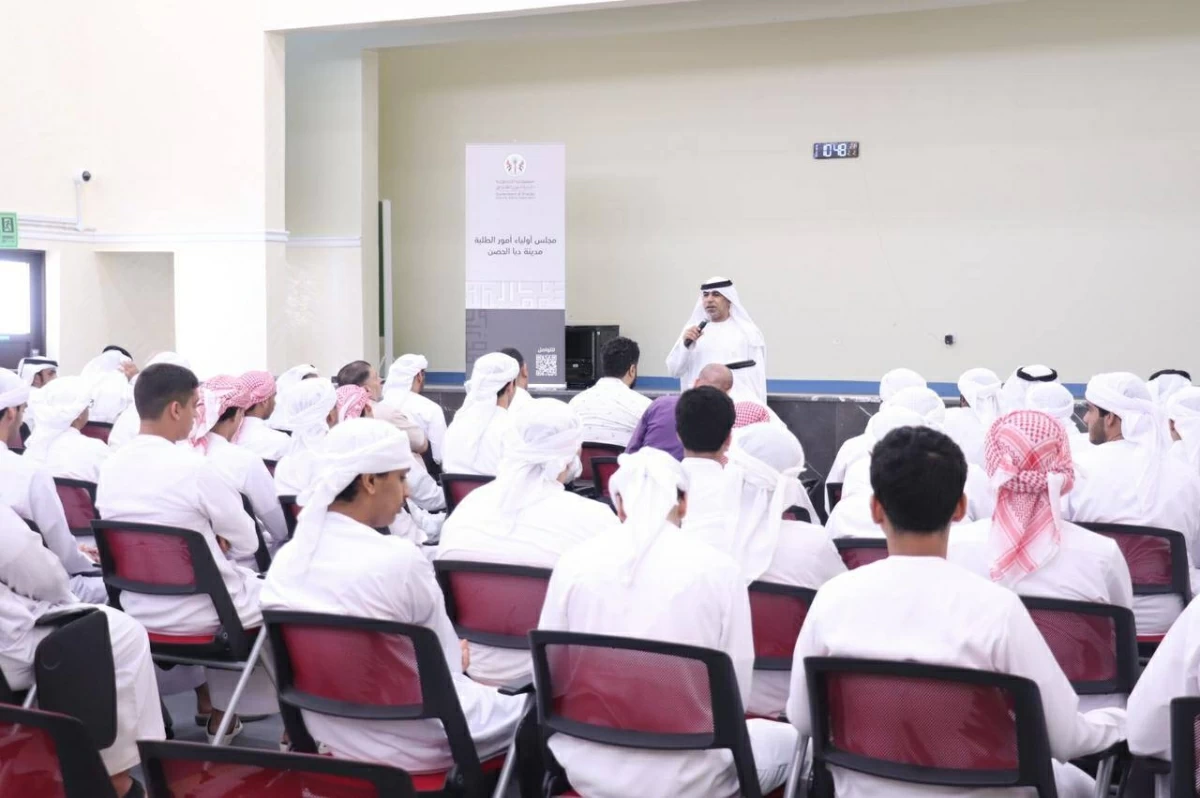 أولياء أمور دبا الحصن يدعمون استعداد الطلاب للامتحانات