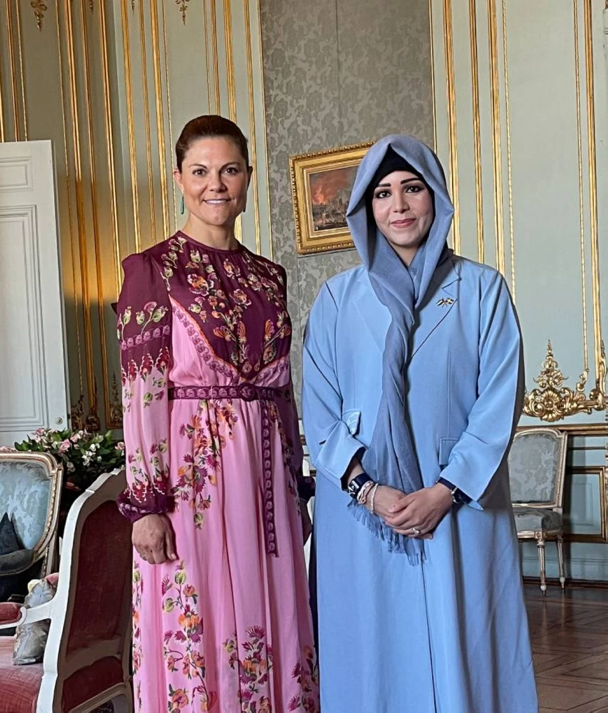 ولية عهد السويد ولطيفة بنت محمد تبحثان العلاقات الثنائية
