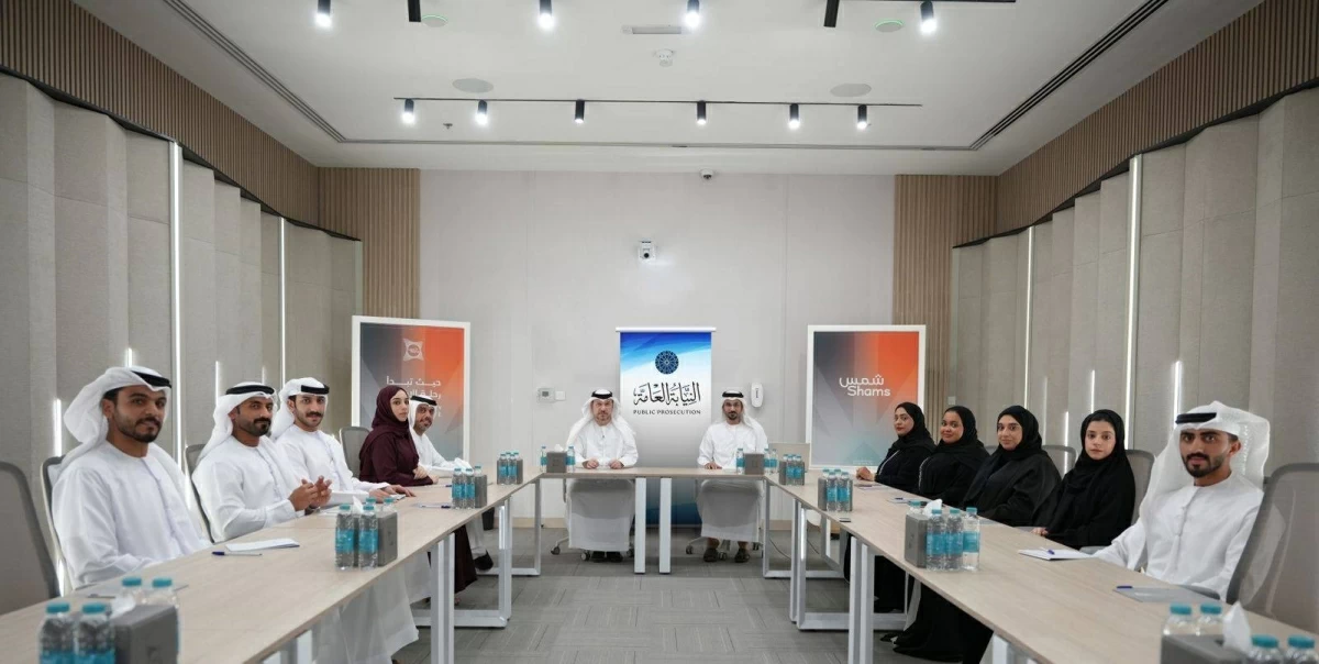 الهرمودي يتوسط أعضاء مجلس شباب النيابة العامة