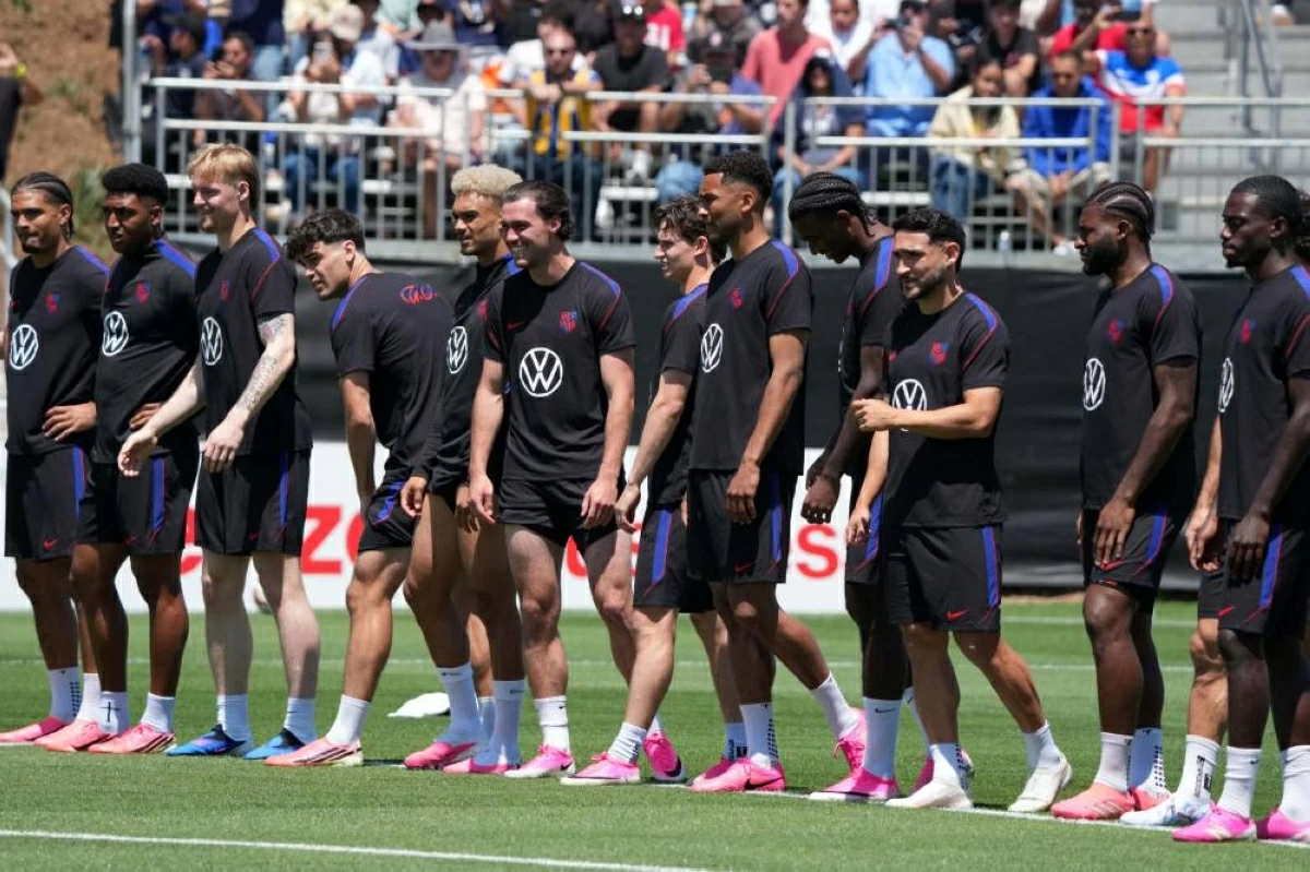 منتخب الولايات المتحدة في آخر تدريباته