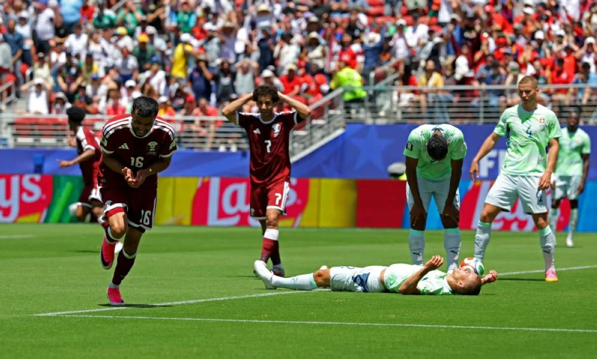 بوعلام يحتفل بعد هدف قطر